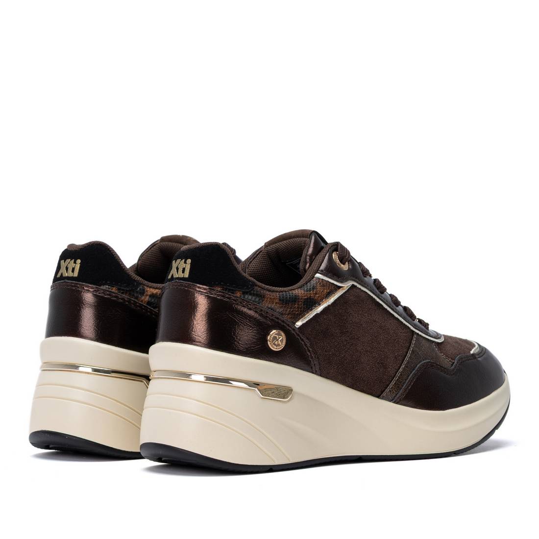 Zapatilla de mujer con cuña Xti 14638301