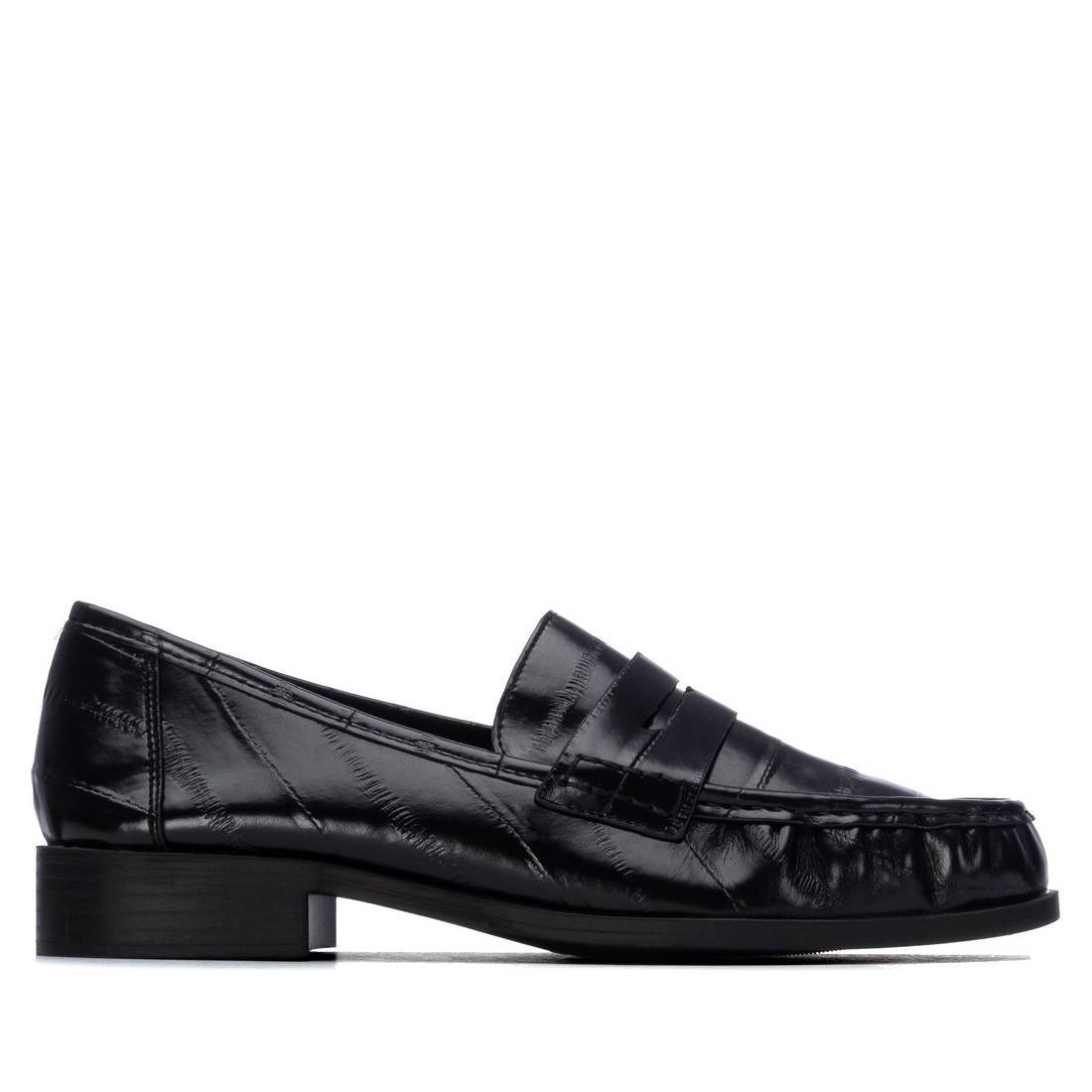Zapato de mujer plano Xti 14643001