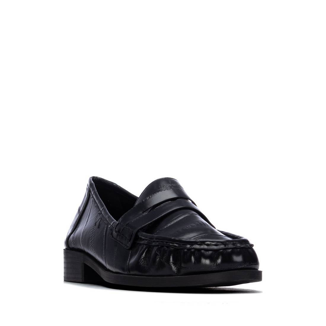 Zapato de mujer plano Xti 14643001