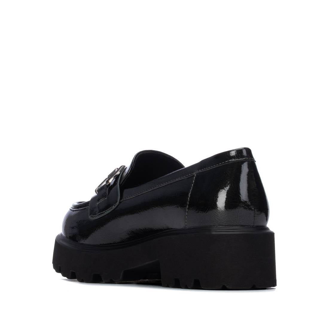 Zapato de mujer plano Xti 14643302