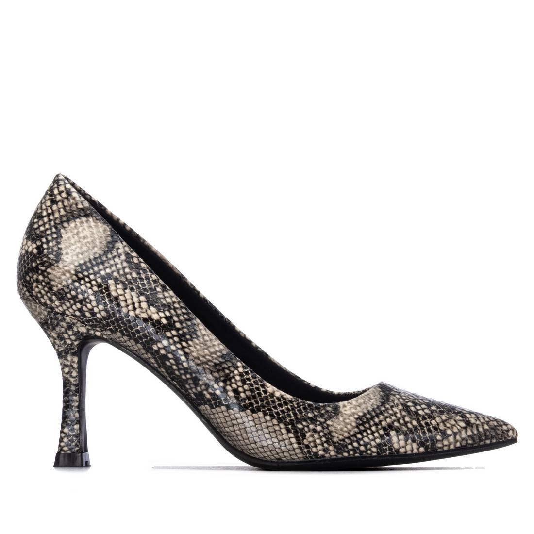 Zapato de mujer con tacón Xti 14644501
