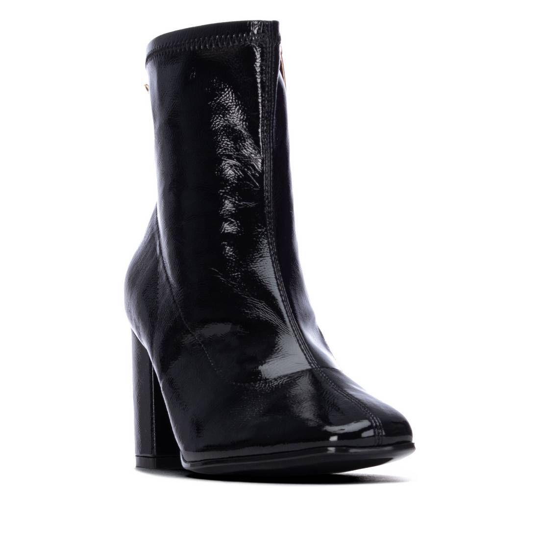 Botin de mujer con tacón Xti 14645001