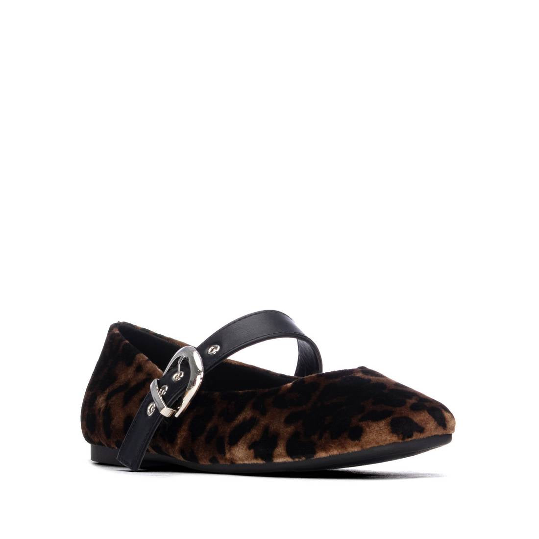 Zapato de mujer plano Xti 14648501