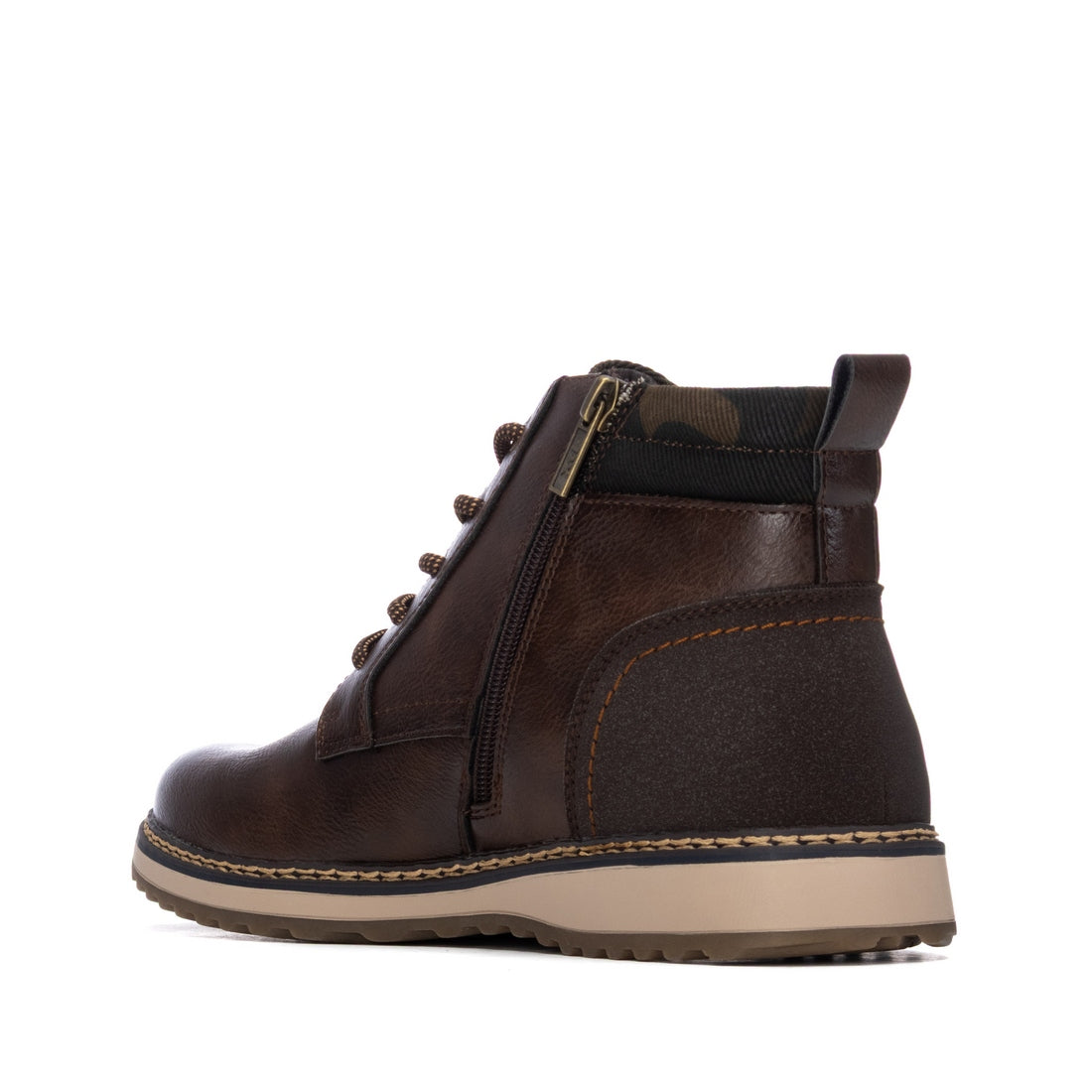 Botin de hombre plano Xti 14671401