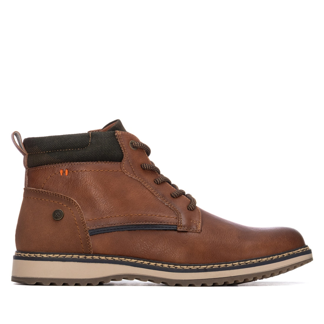 Botin de hombre plano Xti 14671402