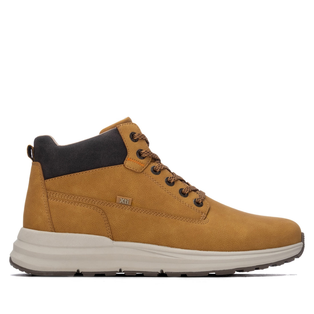 Botin de hombre plano Xti 14676403