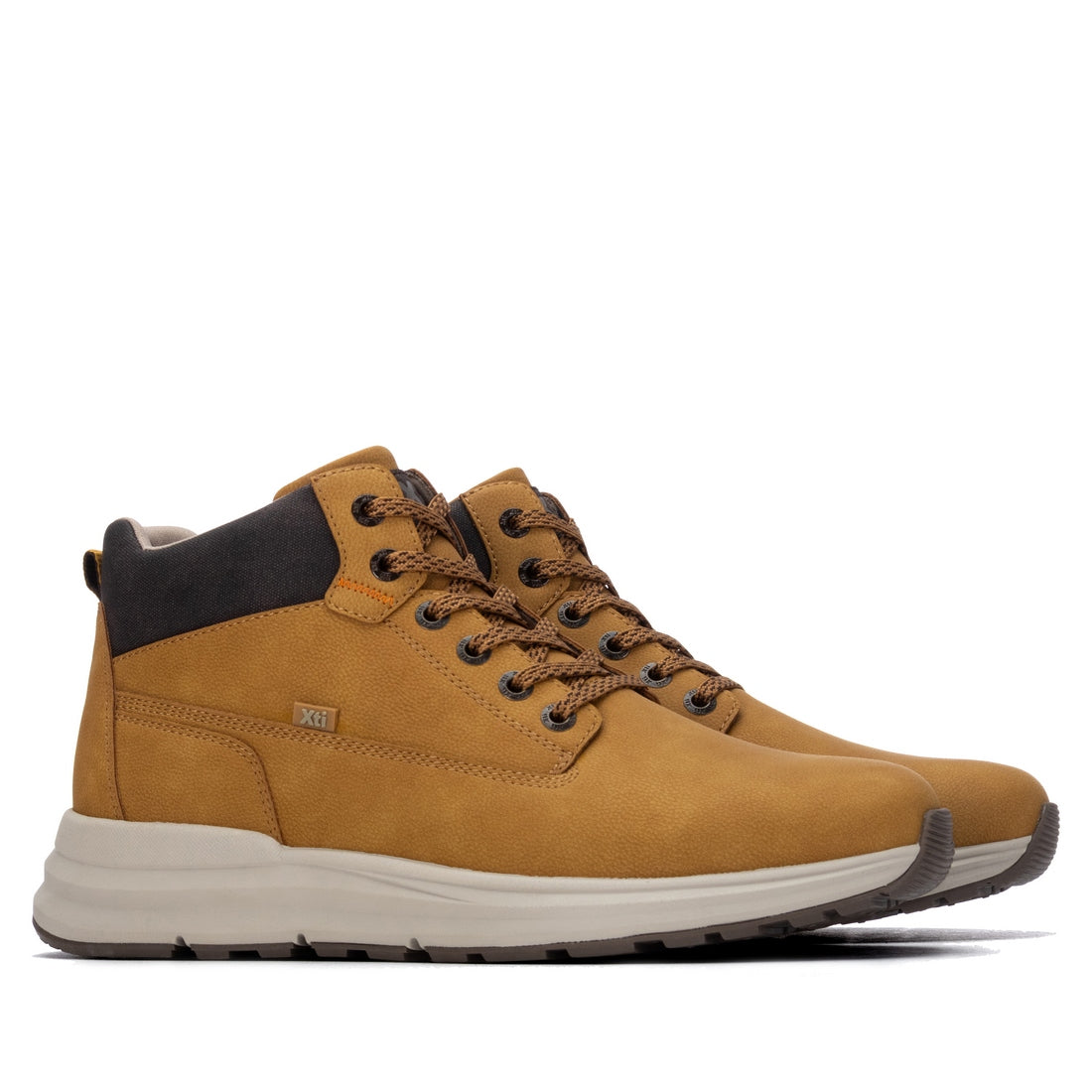 Botin de hombre plano Xti 14676403