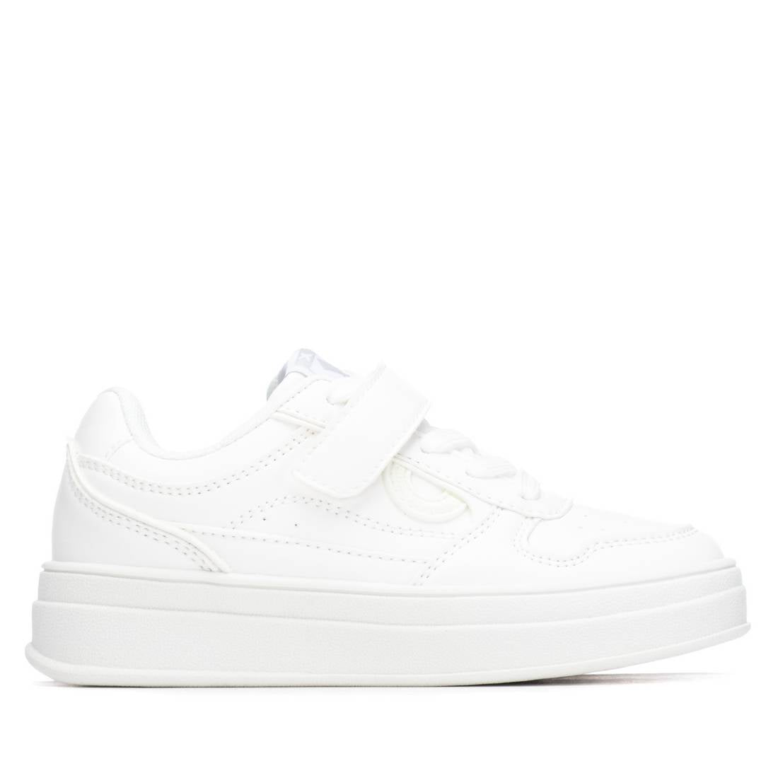 Zapatilla de niña plano Xti kids 15300102