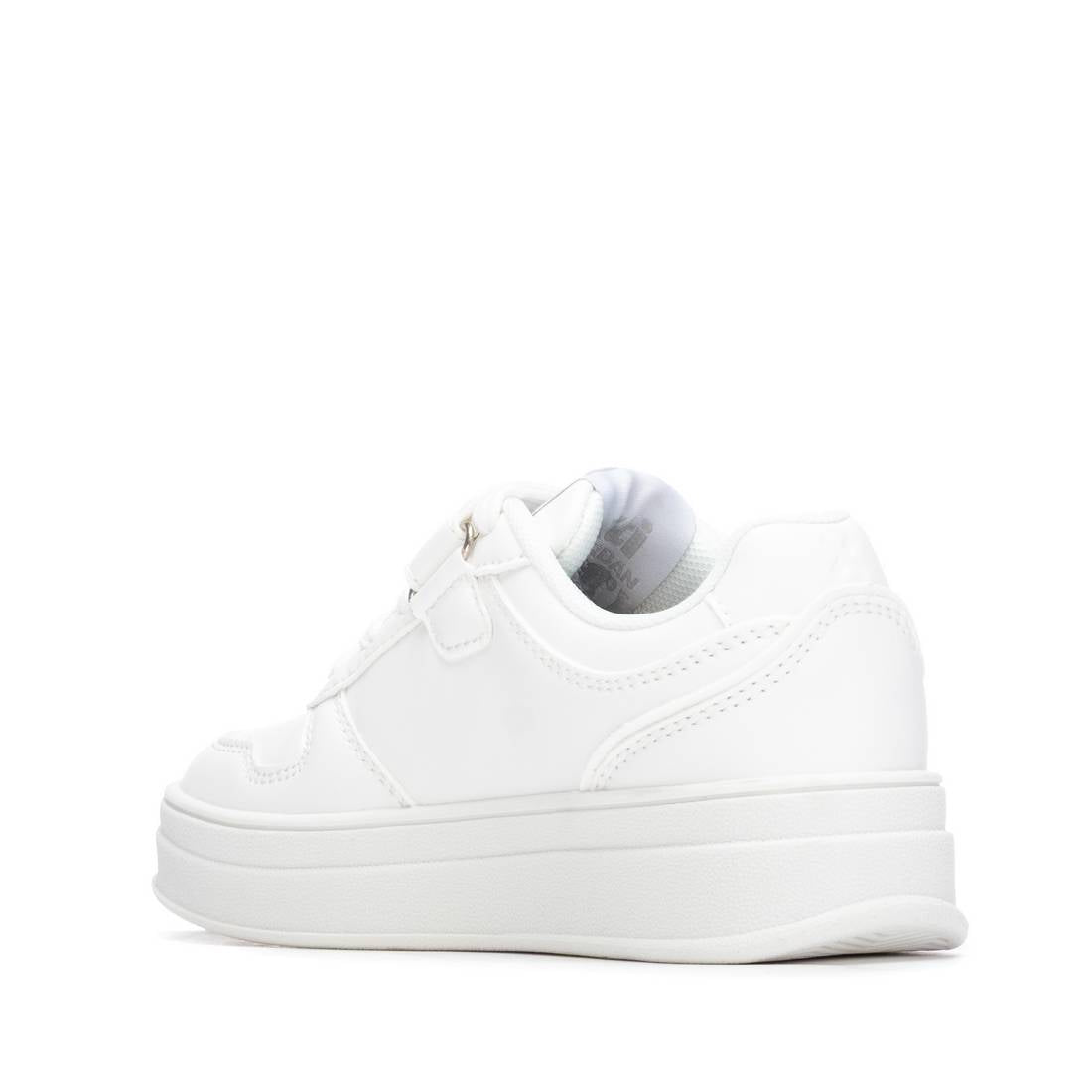 Zapatilla de niña plano Xti kids 15300102