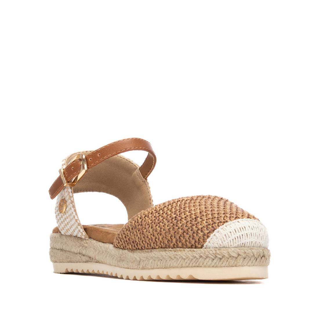 Sandalia de niña plano Xti kids 15309202