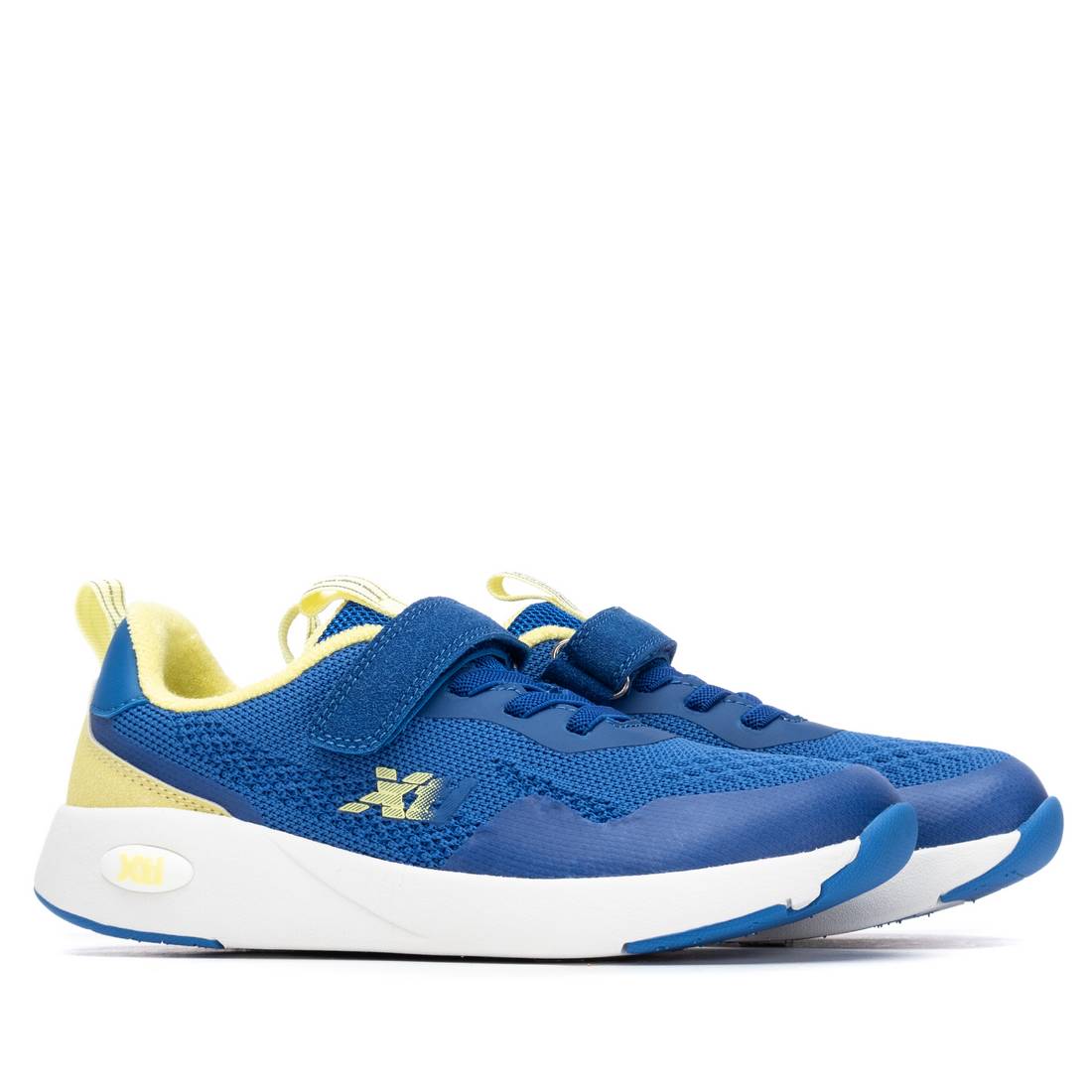 Zapatilla de niña plano Xti kids 15310405