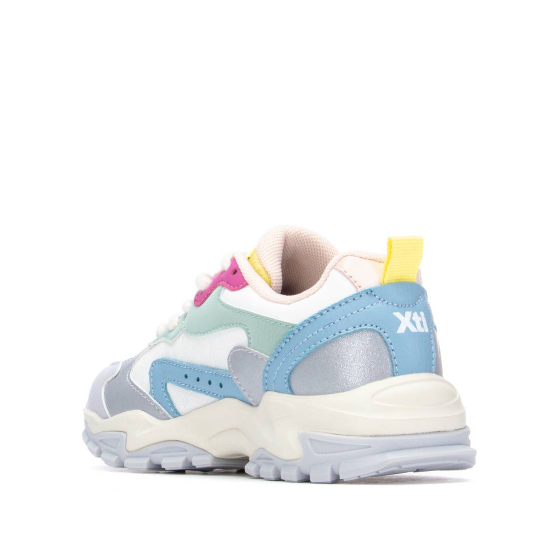 Zapatilla de niña plano Xti kids 15311404