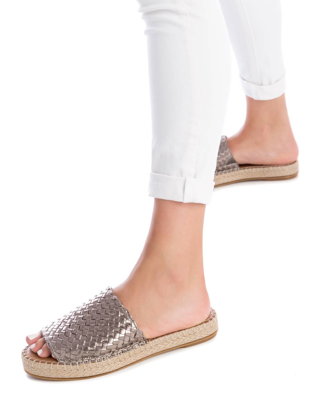 SANDALIA DE MUJER CARMELA 16048702