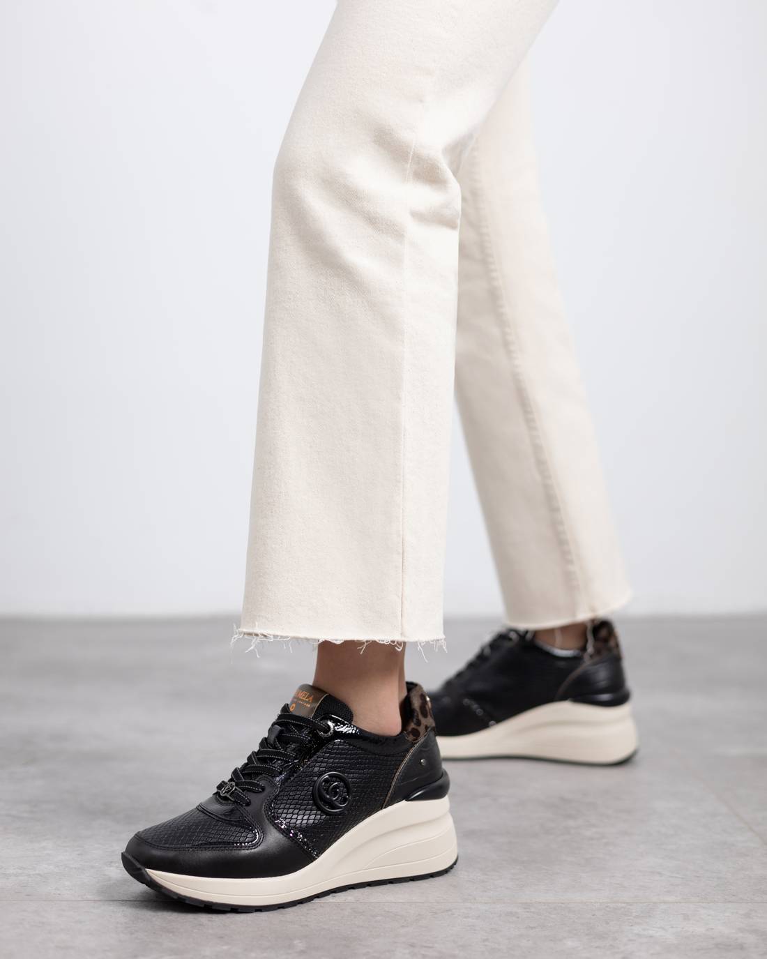 WOMEN'S SNEAKER CARMELA 16244401