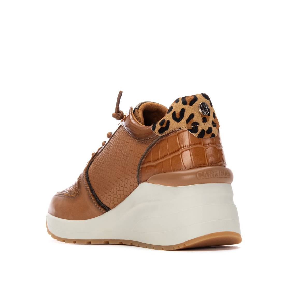 Zapatilla de mujer con cuña Carmela 16244403