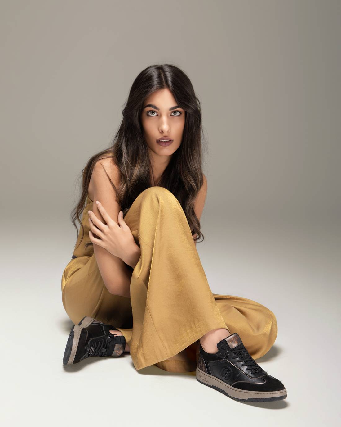 Zapatilla de mujer plano Carmela 16250401