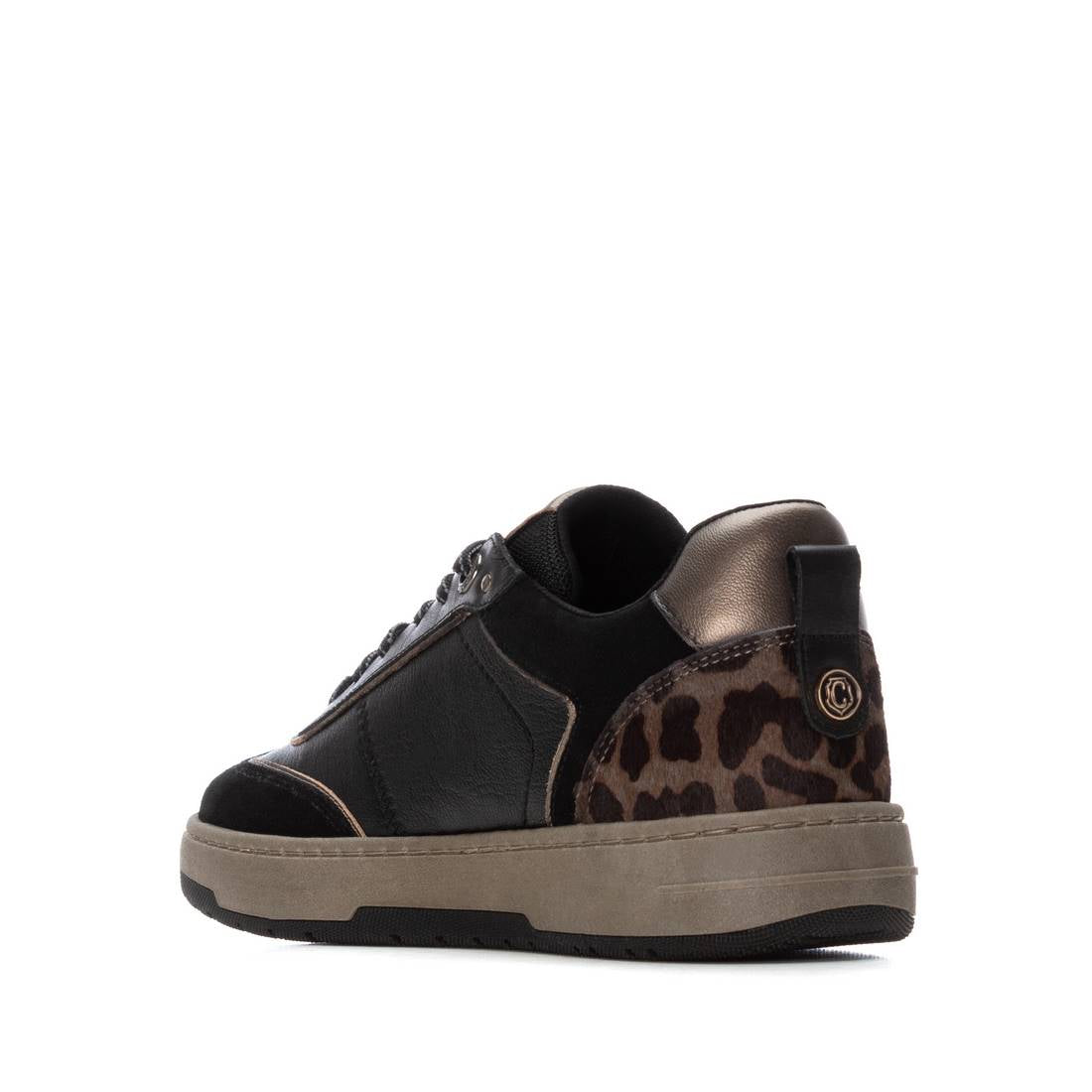 Zapatilla de mujer plano Carmela 16250401