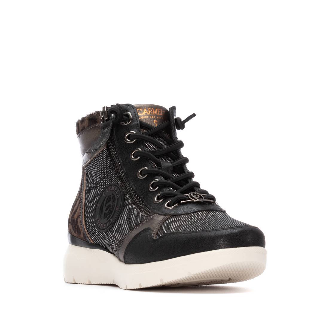 Zapatilla de mujer plano Carmela 16251401