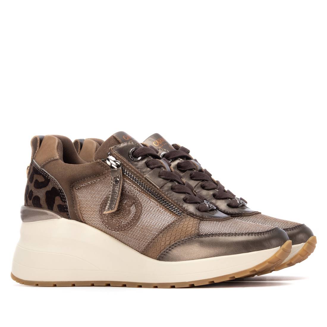 Zapatilla de mujer con cuña Carmela 16252103