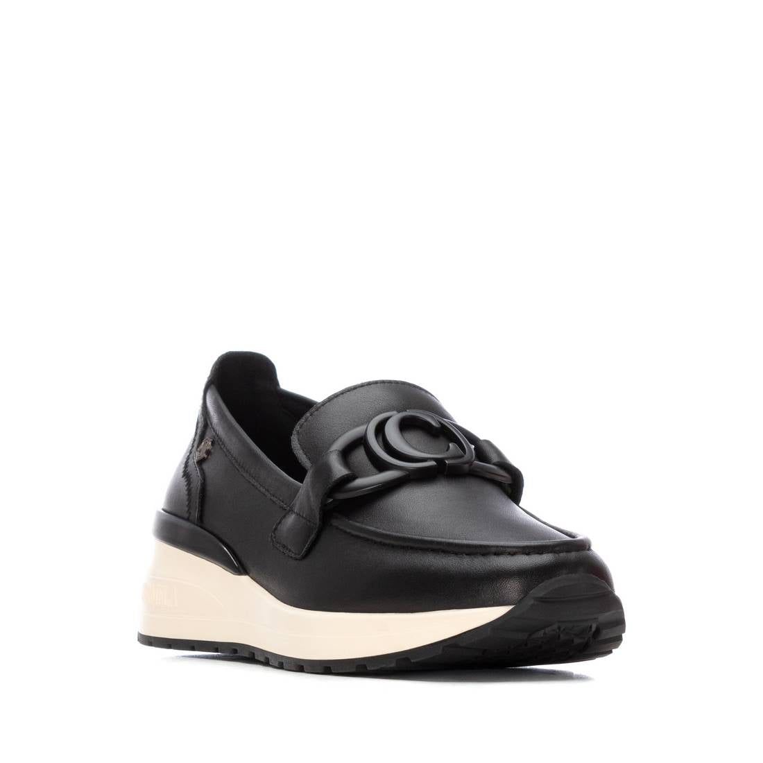 Zapatilla de mujer plano Carmela 16252301