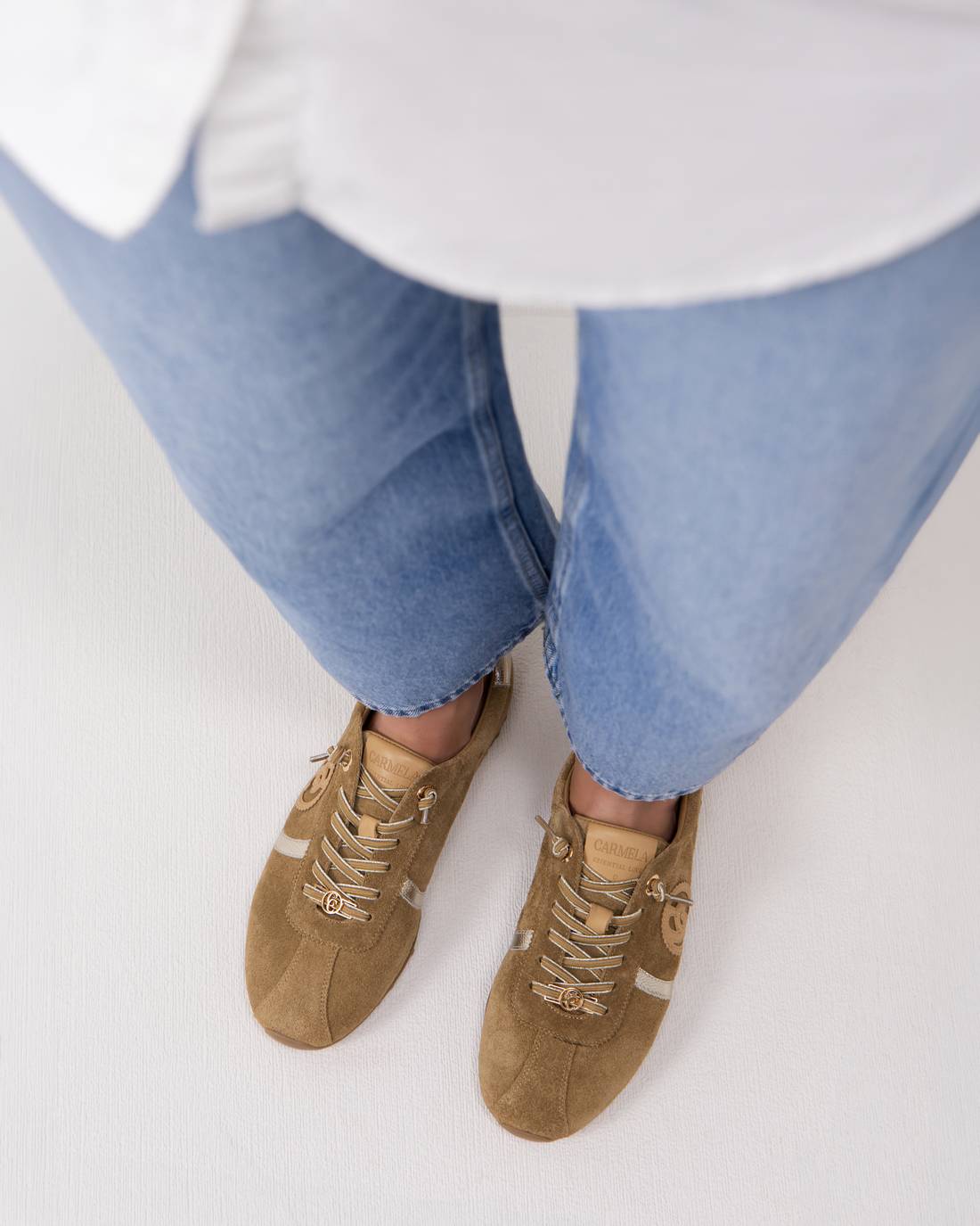 Zapatilla de mujer plano Carmela 16317301