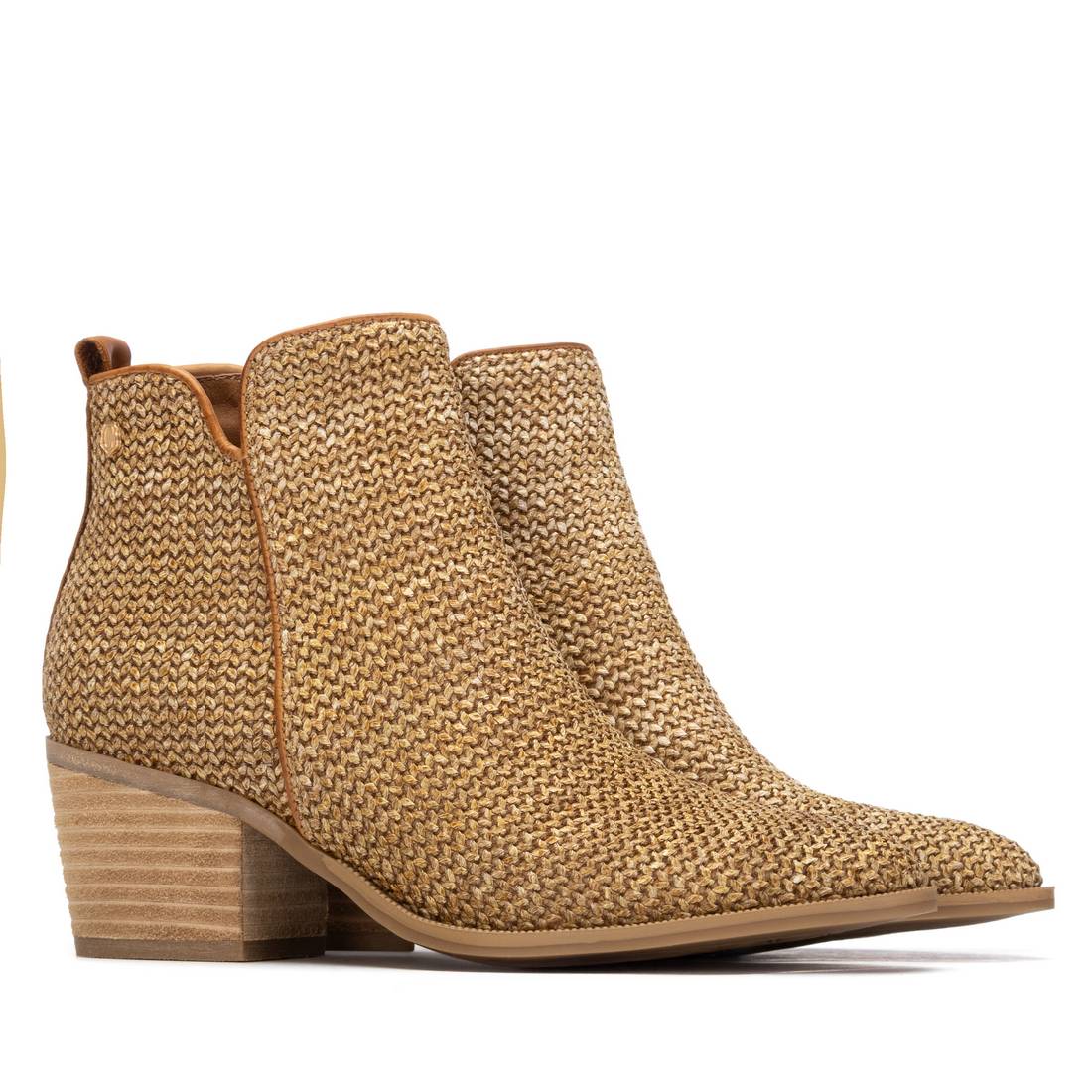 Botin de mujer con tacón Carmela 16322301