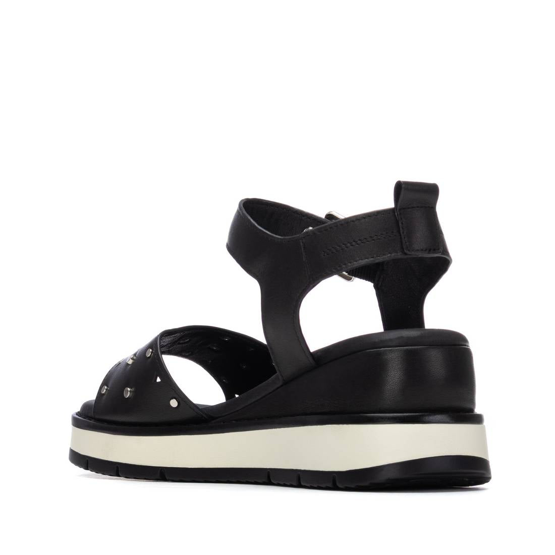 Sandalia de mujer con cuña Carmela 16324803