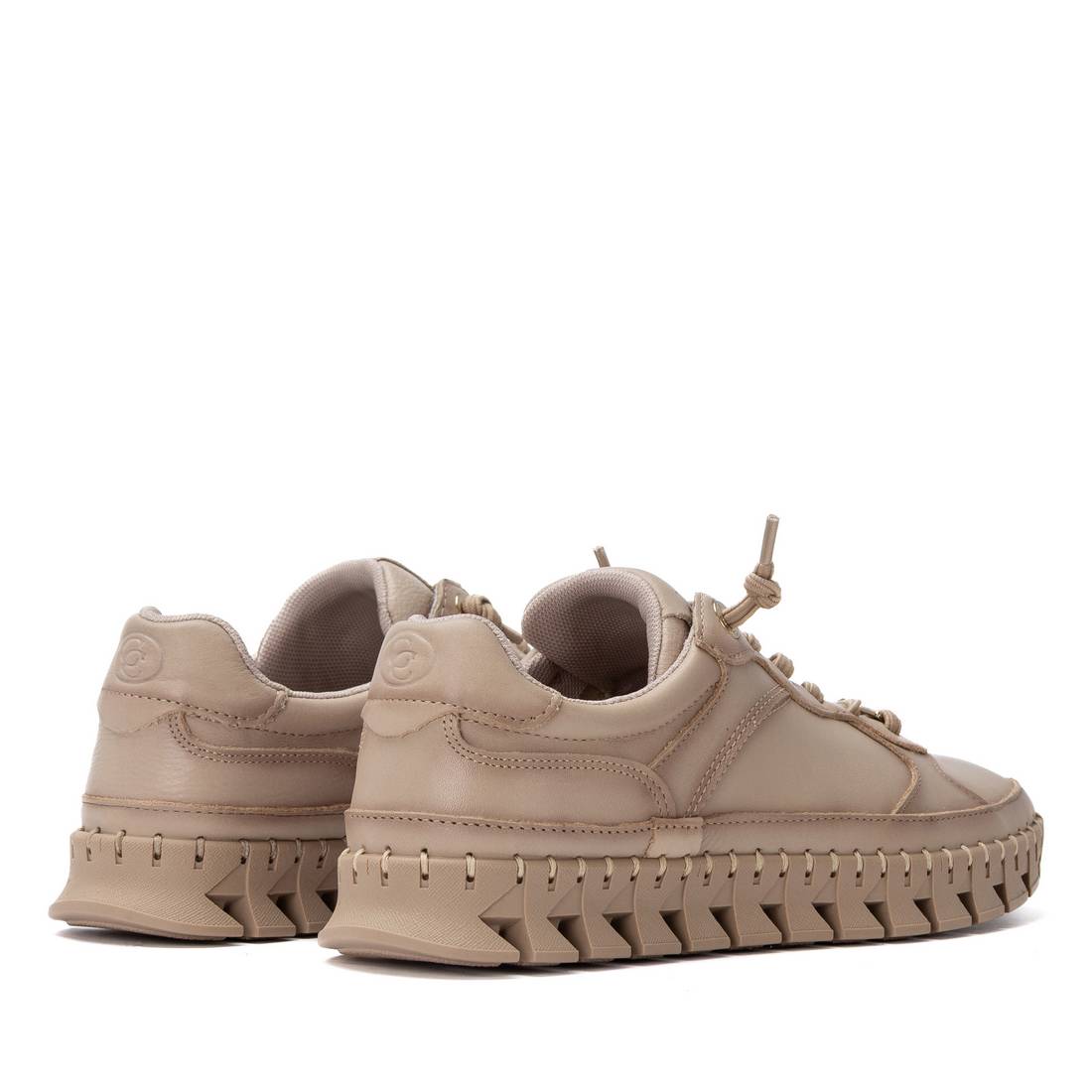 Zapatilla de mujer plano Carmela 16421803