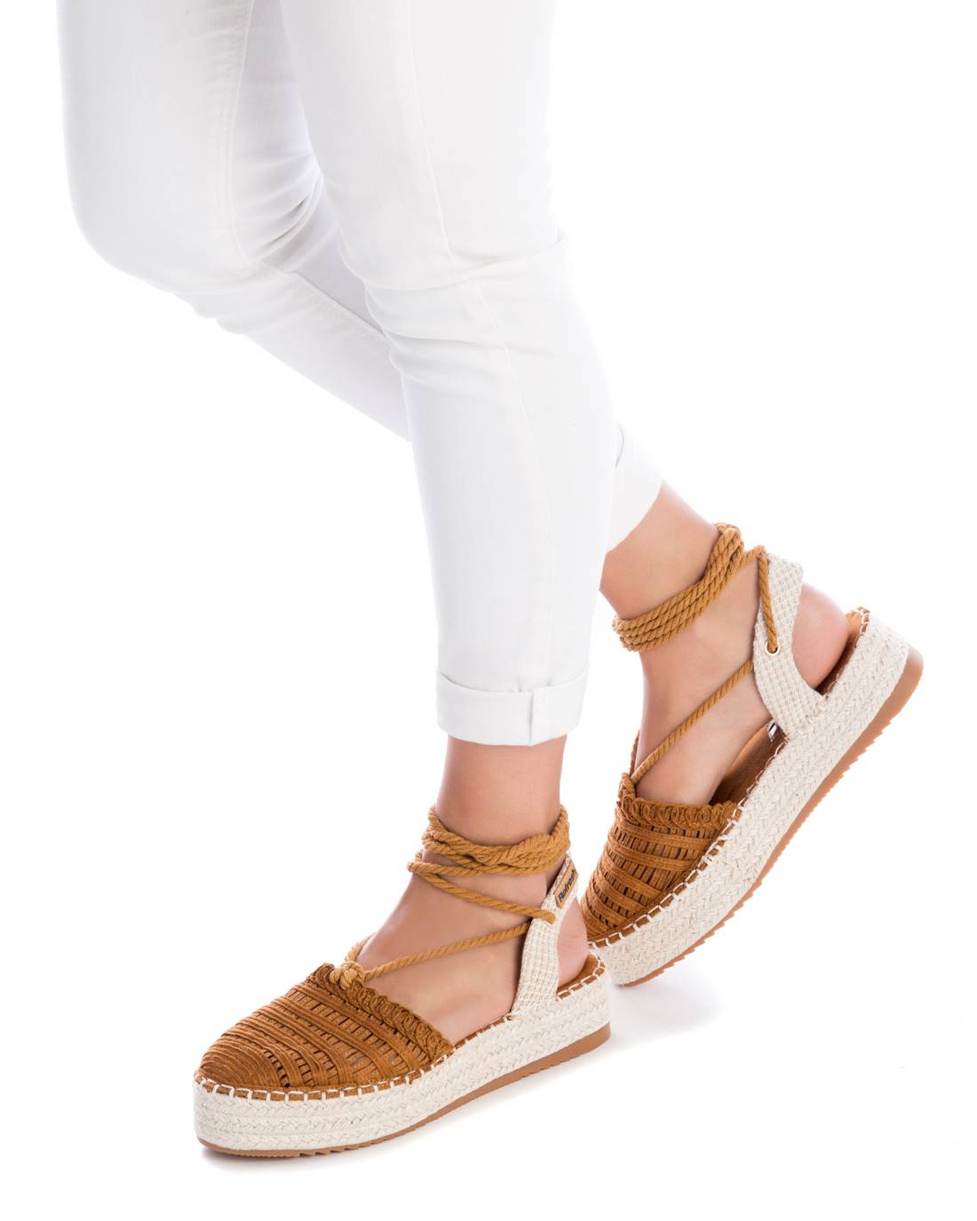 WOMEN'S SHOE REFRESH 17061503