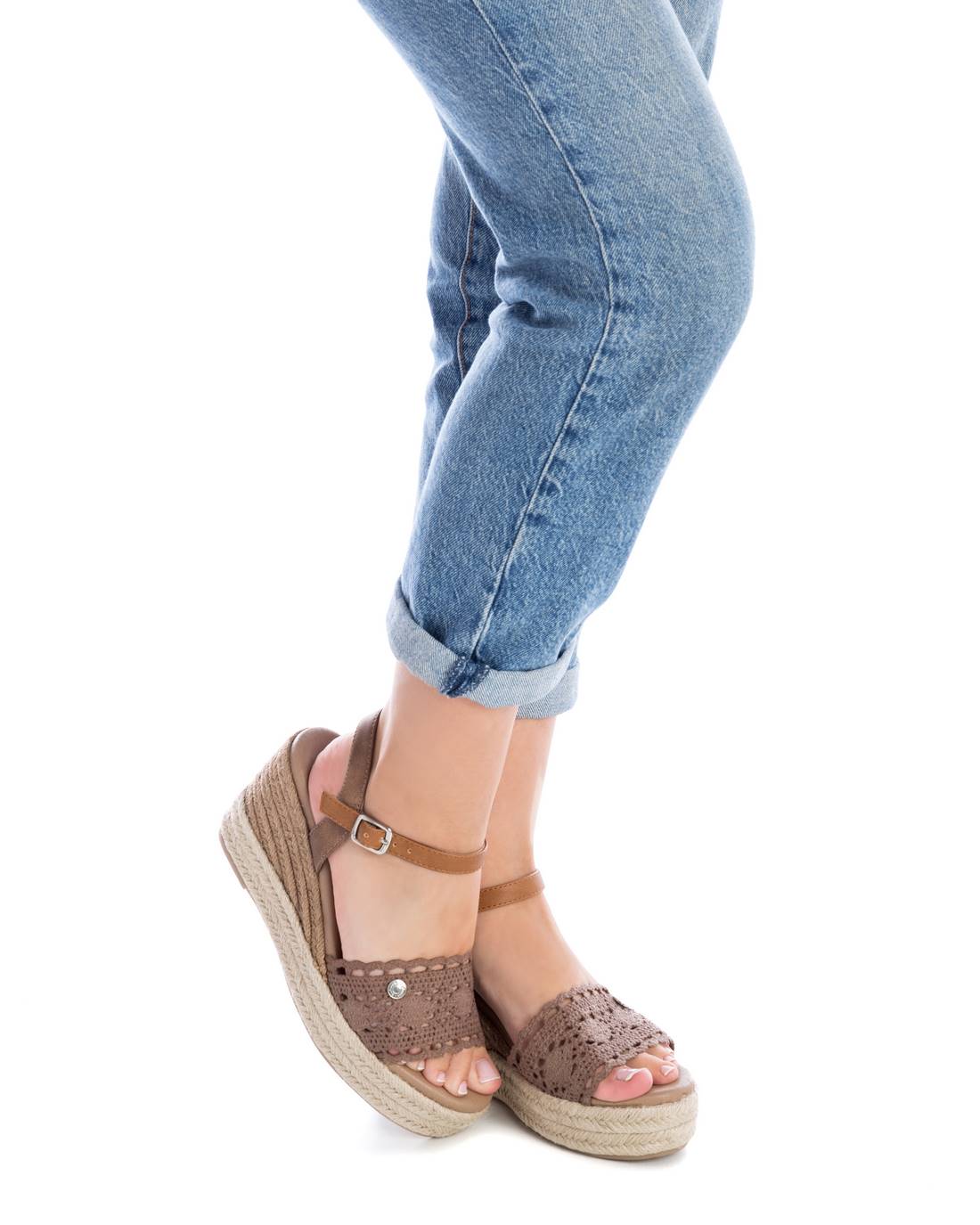 SANDALIA DE MUJER REFRESH 17070104