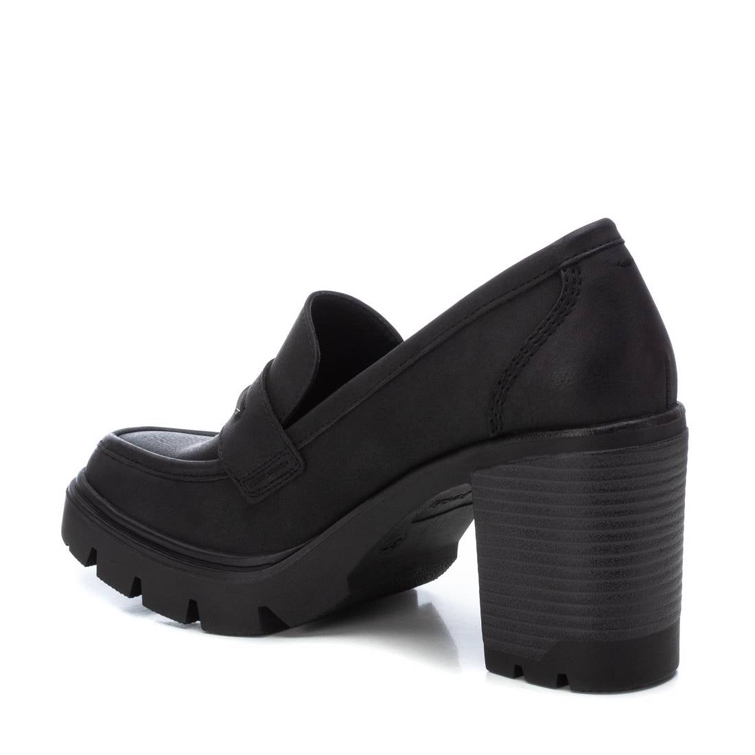 WOMEN'S SHOE REFRESH 17238901