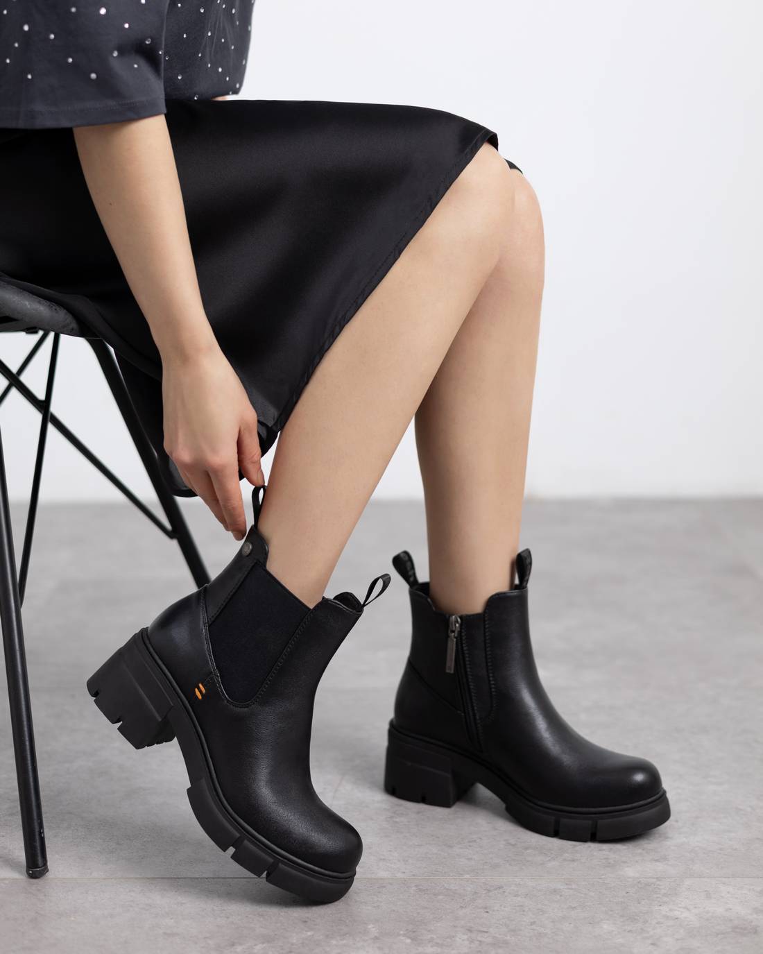 WOMEN'S ANKLE BOOT REFRESH 17290501