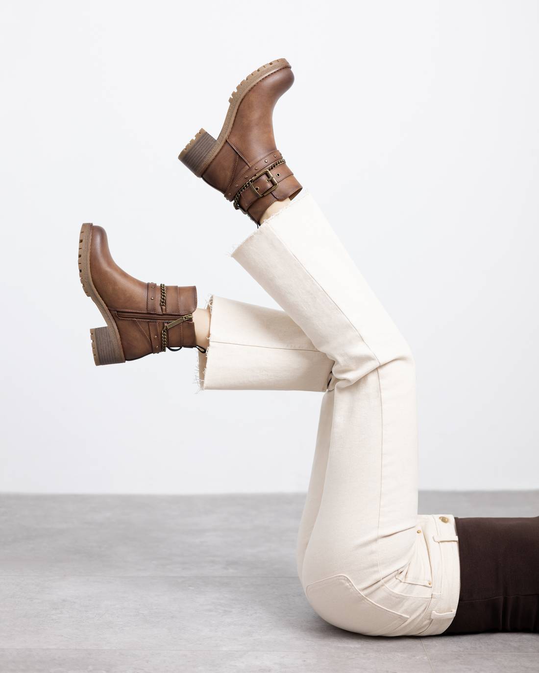 WOMEN'S ANKLE BOOT REFRESH 17291801