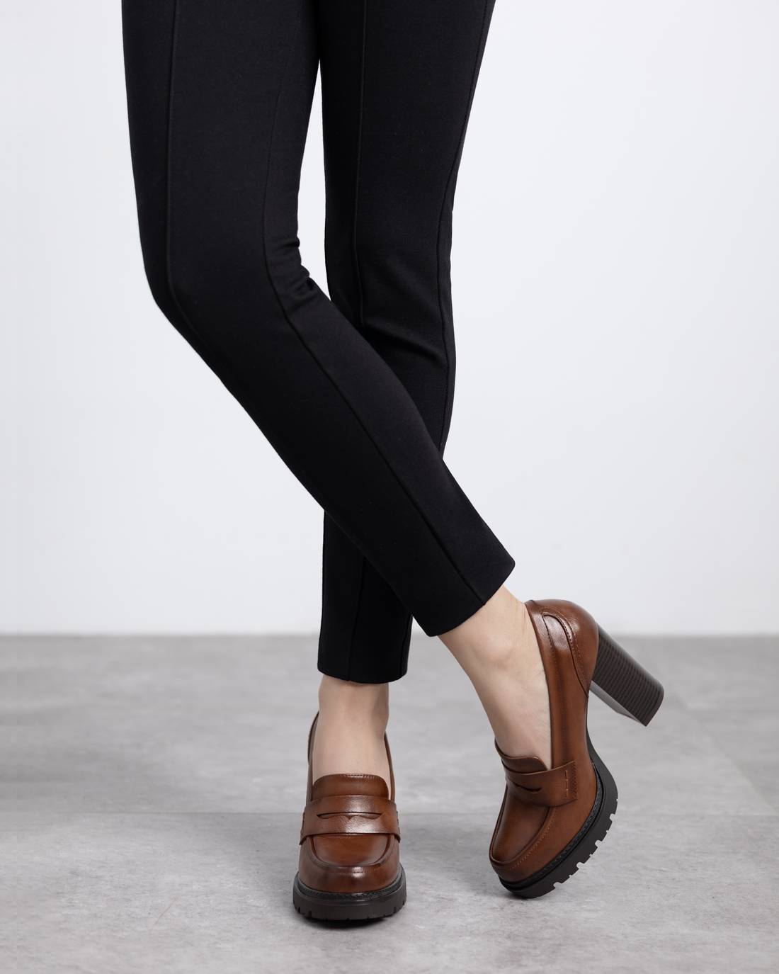 WOMEN'S SHOE REFRESH 17292702