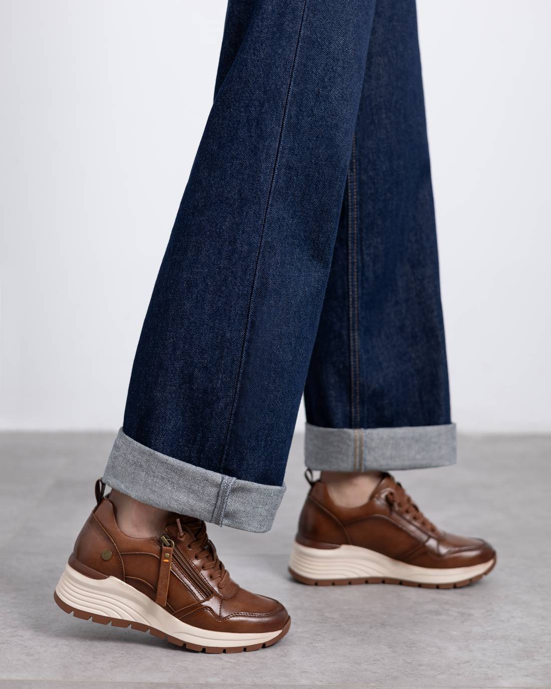 Zapatilla de mujer con cuña Refresh 17293802