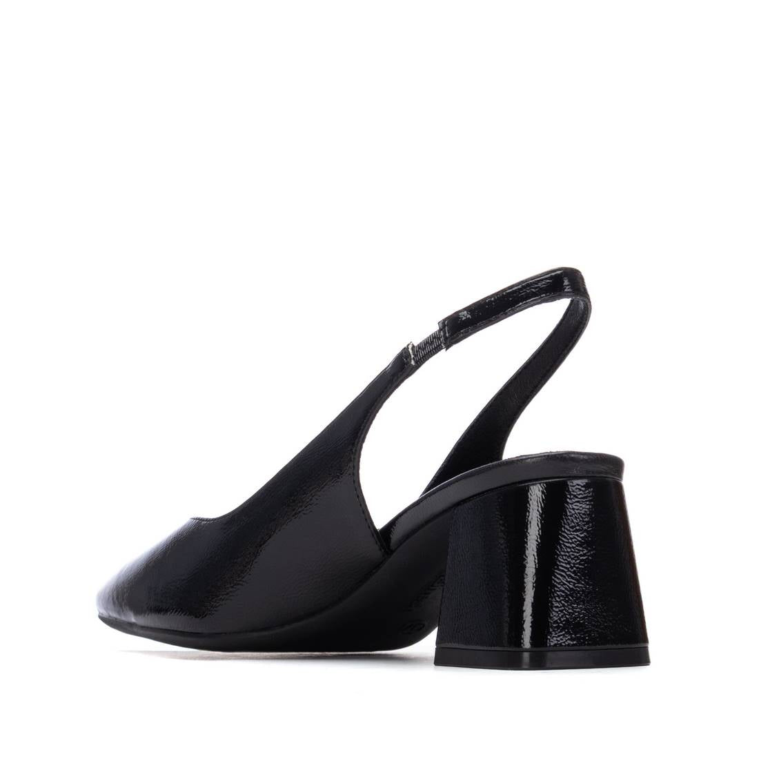 WOMEN'S SHOE REFRESH 17507301