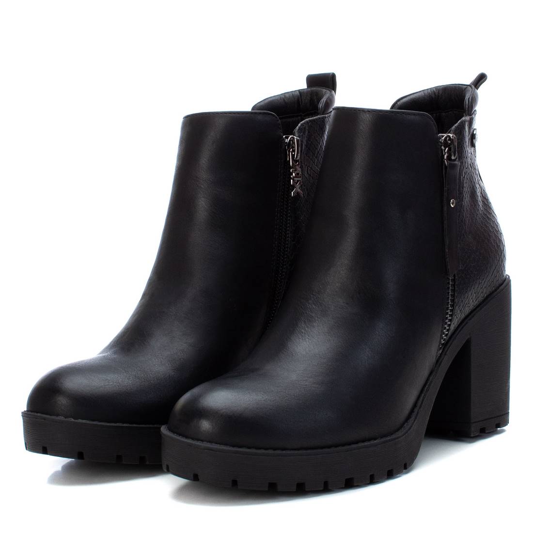 WOMEN'S ANKLE BOOT XTI 03670201