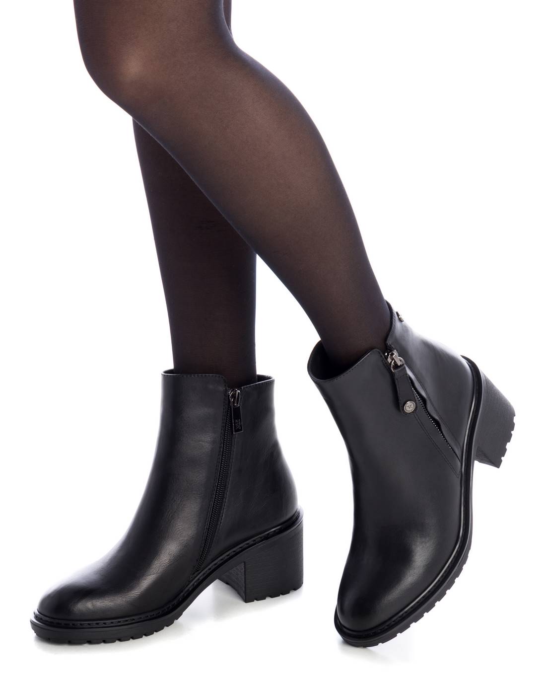 WOMEN'S ANKLE BOOT XTI 04331801