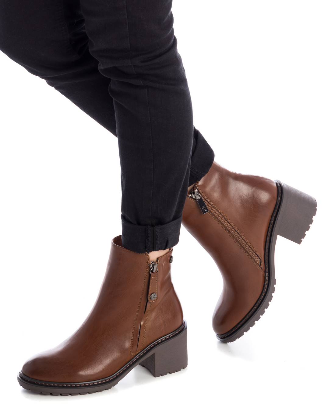 WOMEN'S ANKLE BOOT XTI 04331802