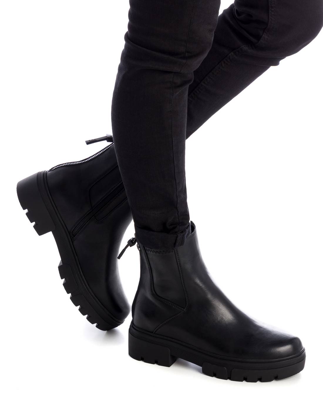 WOMEN'S ANKLE BOOT XTI 04342001