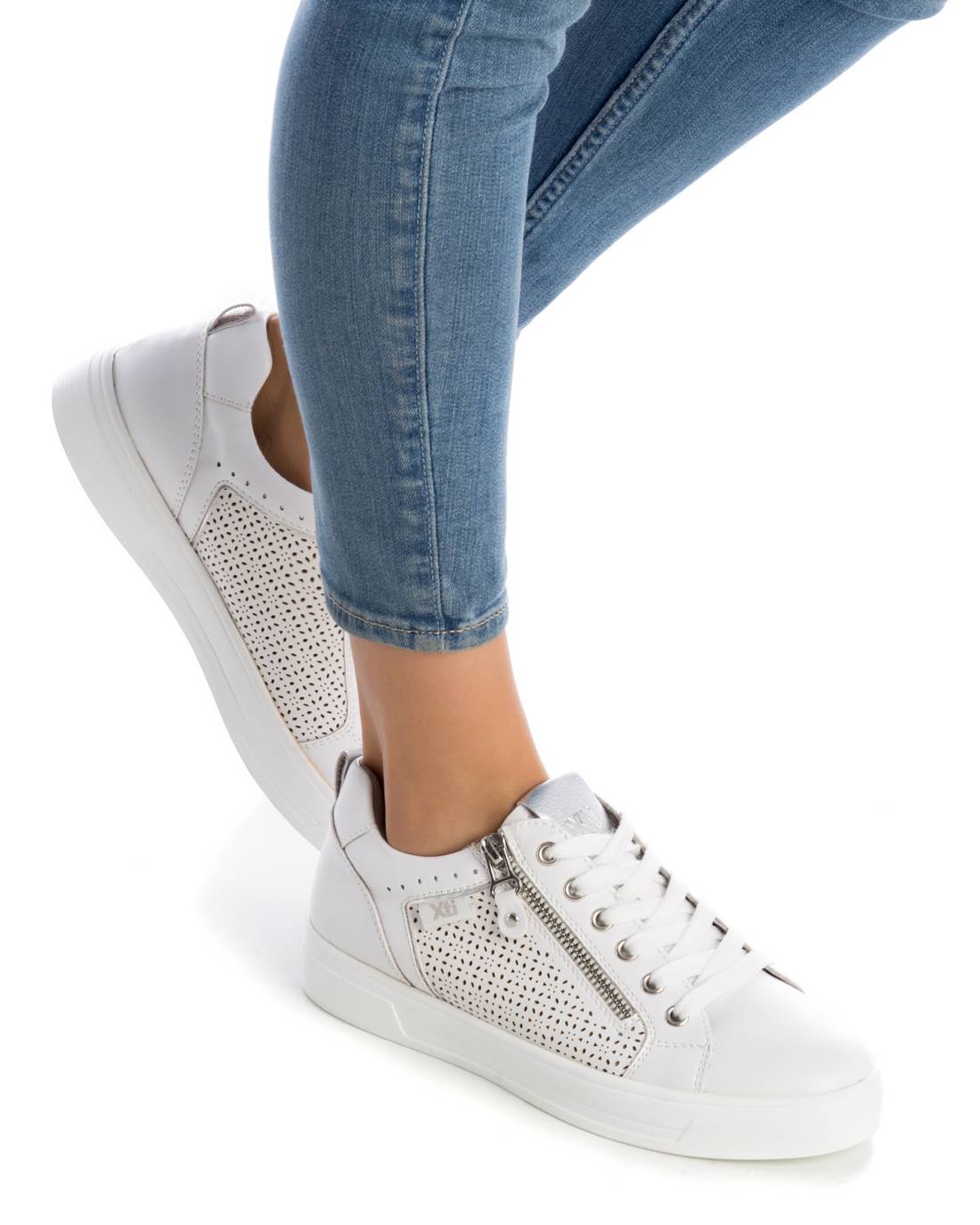 WOMEN'S SNEAKER XTI 04385402