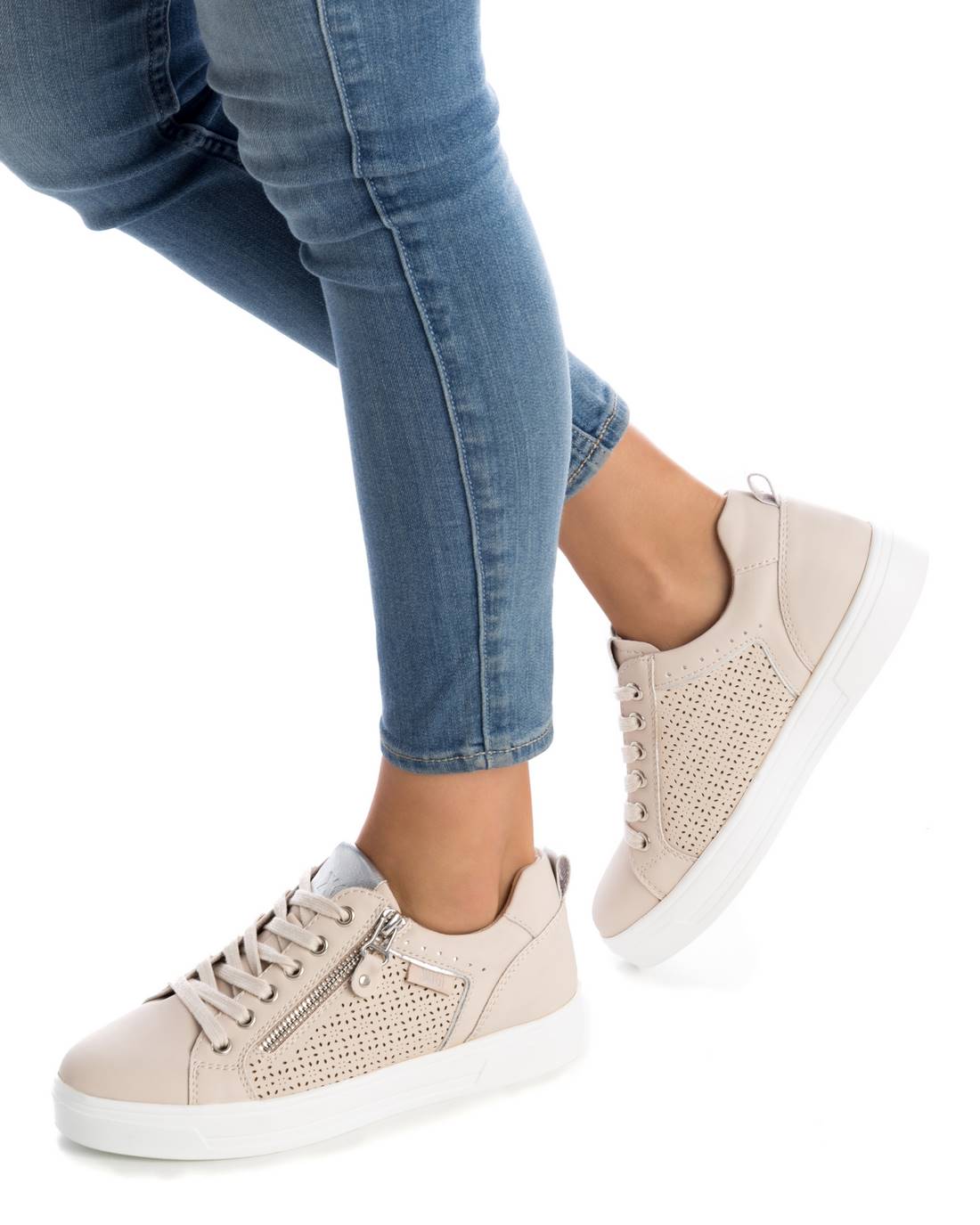 WOMEN'S SNEAKER XTI 04385403