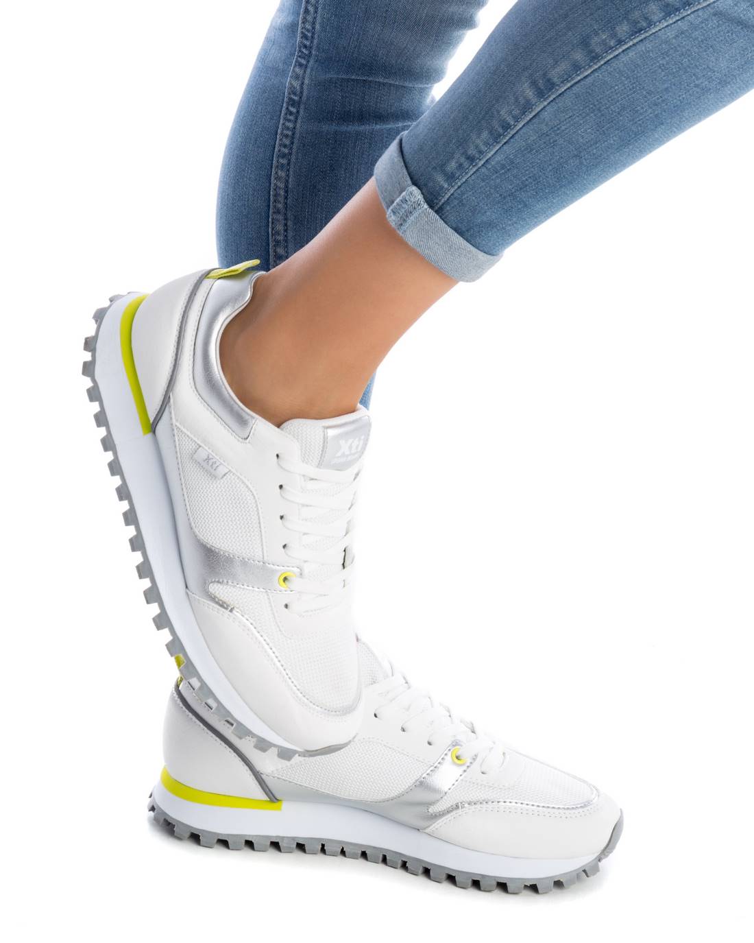 WOMEN'S SNEAKER XTI 04385702