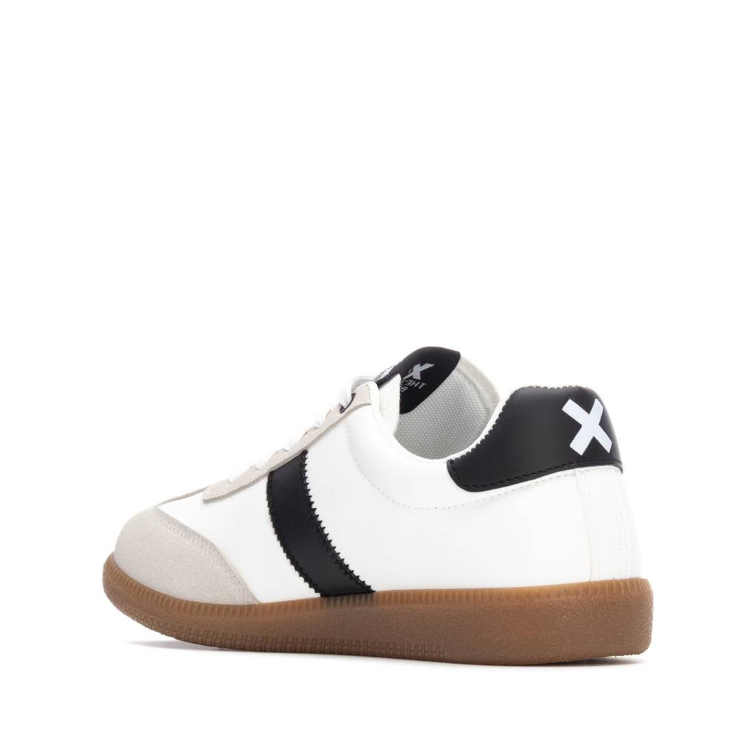 Zapatilla de mujer plano Xti basic 13049301