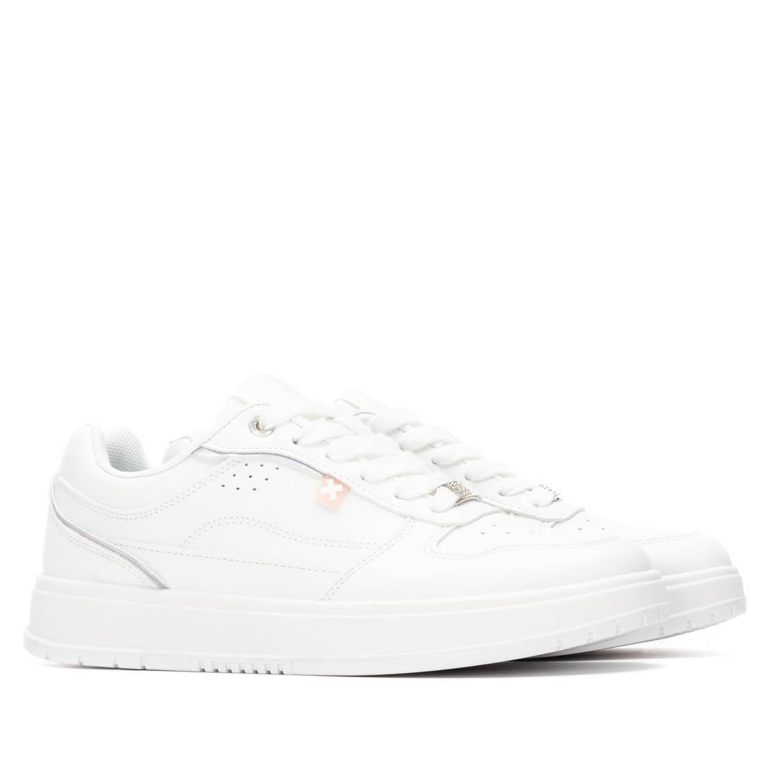 Zapatilla de mujer plano Xti basic 13049502