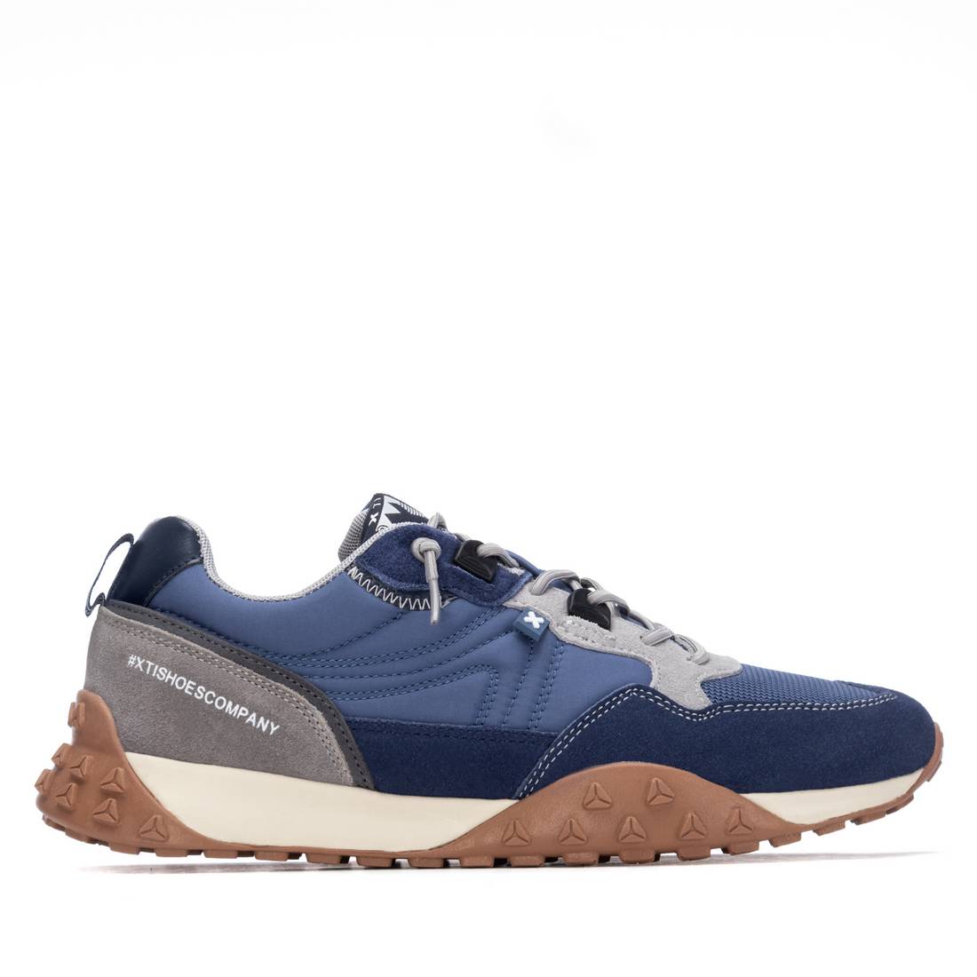 Zapatilla de hombre plano Xti 14414103