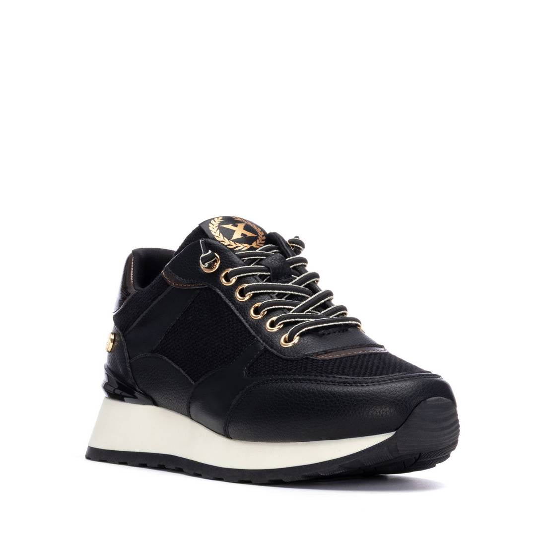 Zapatilla de mujer plano Xti 14419701