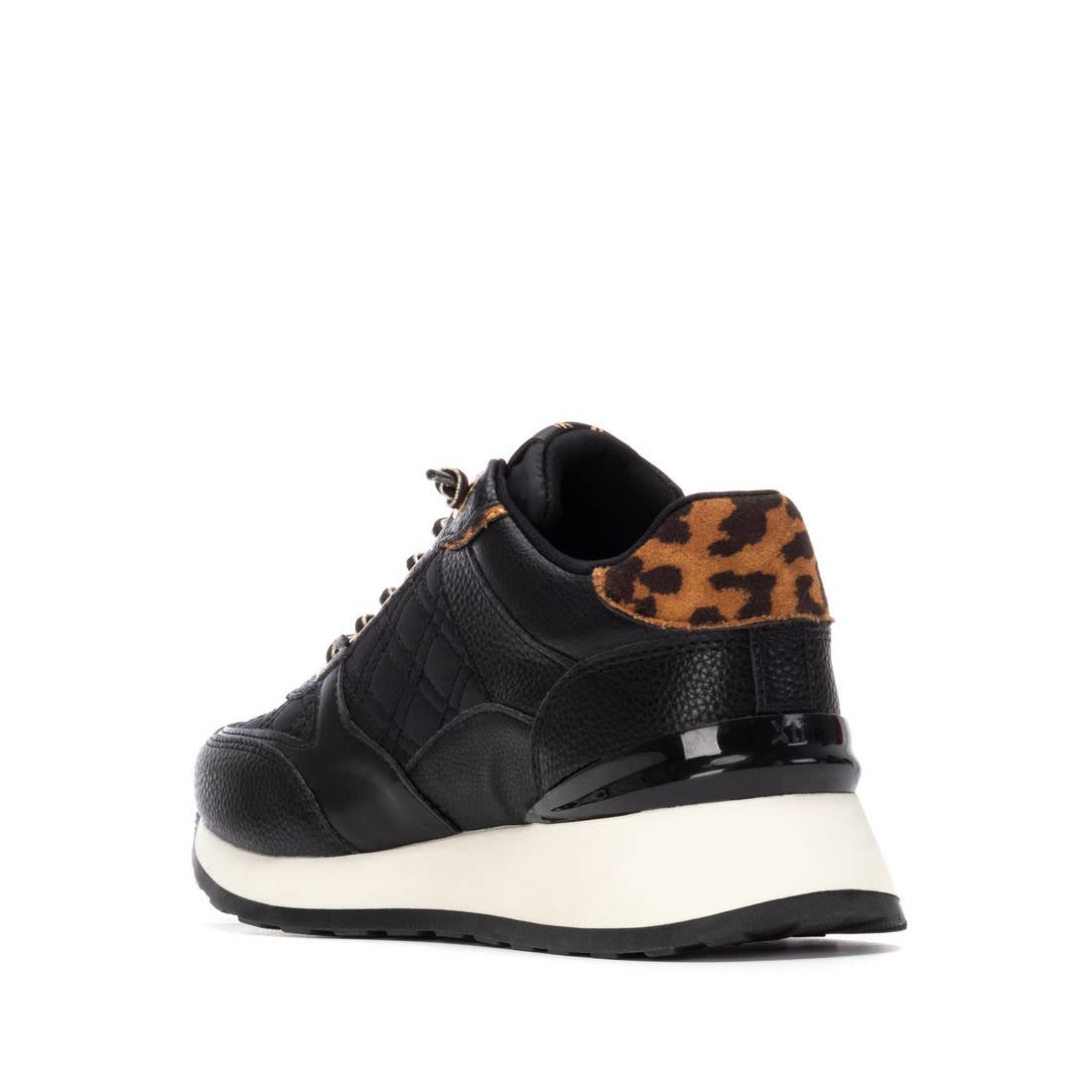 Zapatilla de mujer plano Xti 14420901