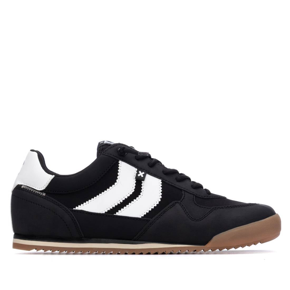 Zapatilla de hombre plano Xti 14434703