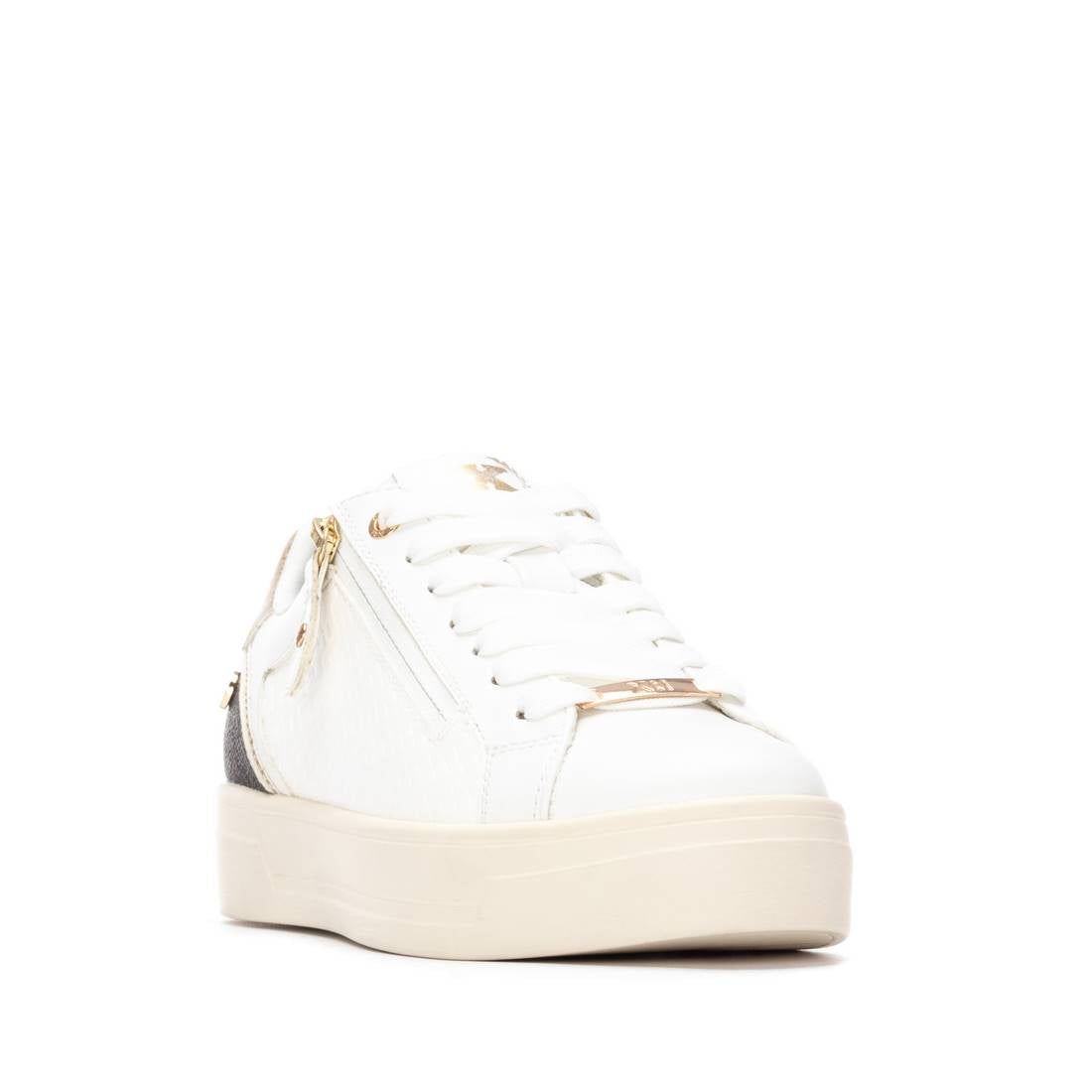 Zapatilla de mujer plano Xti 14437103
